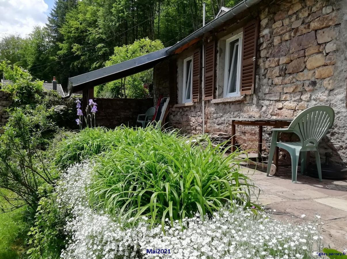Gite Rural Les Maires D'Avaux Saint-Bresson Bagian luar foto
