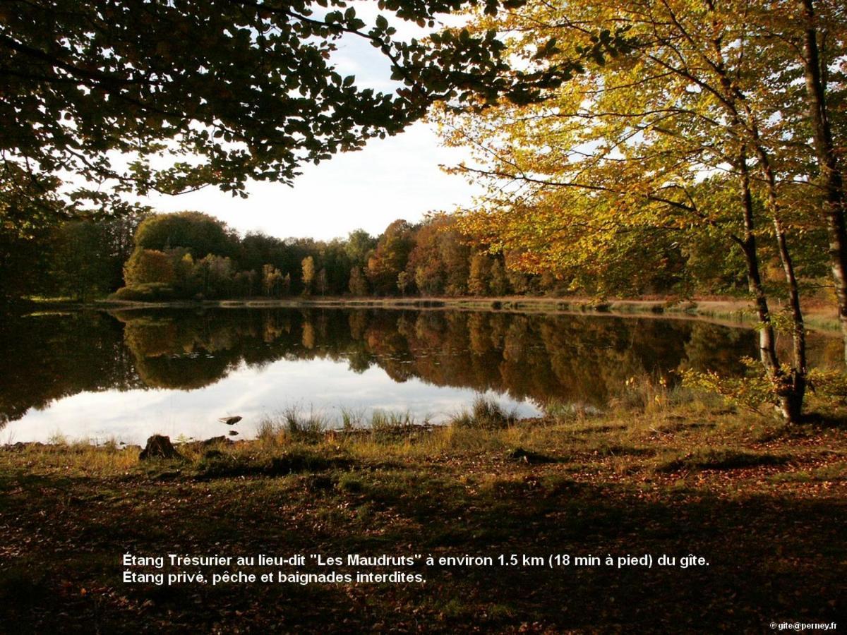 Gite Rural Les Maires D'Avaux Saint-Bresson Bagian luar foto